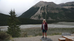 Icefield Parkway - nice river views