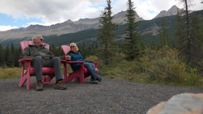 Icefield Parkway - we found red chairs