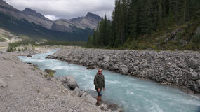 Icefield Parkway - what a blue river