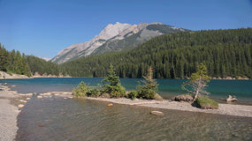 Banff tow Jack Lake