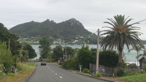 Whangarei Heads road - along the ocean
