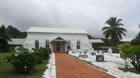 Rarotonga - another white church