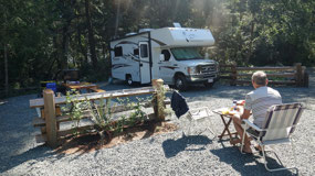 Rathrevor PP - breakfast in the sunshine