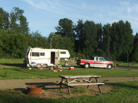 Puntlege Campground - nearly alone