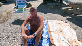 Nanaimo Lakes - beach time