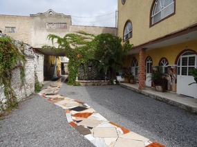 walkway to north rooms (on left)