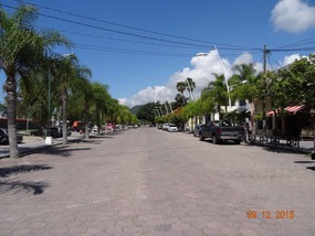 boardwalk blvd to W