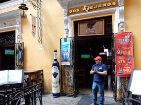 Dos Tejanos