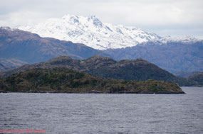 Scenery along Glacier Alley