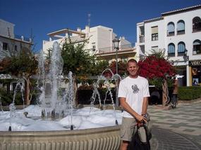 Even kids in Nerja can foam up a fountain