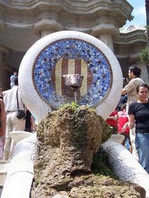 Park Guell gets est. 4 million visitors/yr