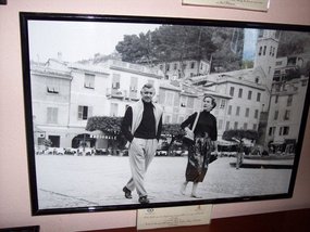 Clark Gable and I forget who the woman is