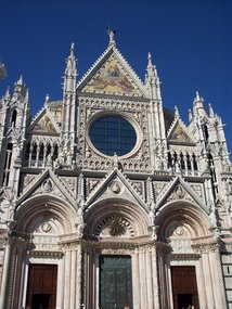 Duomo had to hold the entire town of Siena