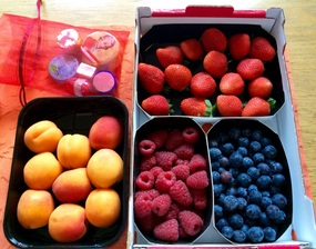 Breakfast - fruit & chocolate!