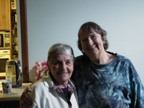 Val (Cybergran V) Caching friend with Linda