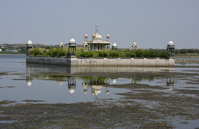 the Maharaja's private floating temple
