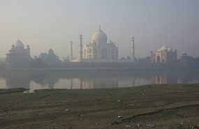 The Taj from across the river...