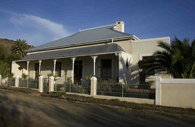 Historical Home in Victoria West