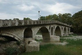 Berat 52