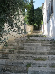 Footpath of Saint-Jacques hill