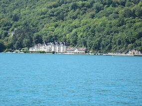 Estate on the lake
