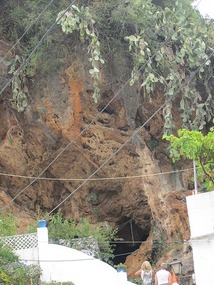 Cave above Ojen 2