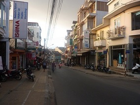 Street where the Easy Riders prey on tourists!
