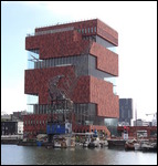 Museum aan de Stroom [MAS]