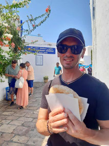 Bamboulini in Sidi Bou Said, prepare to please me