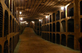 Milestii Mici wine bottles