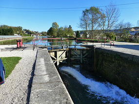 Montbard lock