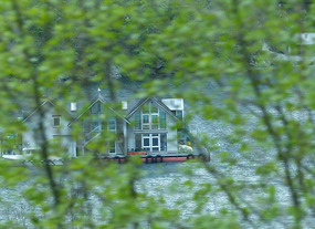 Floating house!