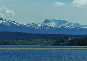 lakes and mountains