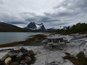 Glacial rocks at night spot