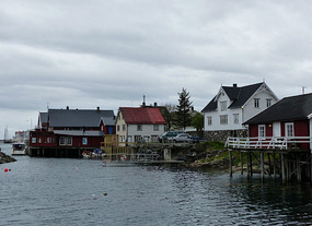Henningsvaer
