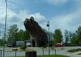 Big bear!