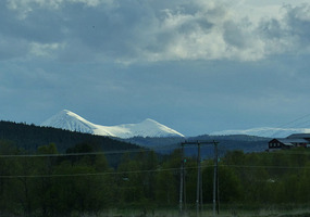 Twin peaks