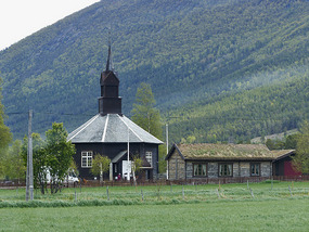 octagonal wooden church