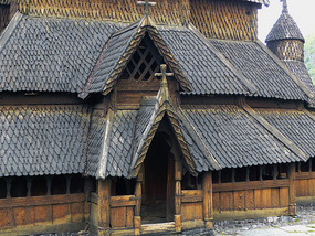 Door-Borgrund Stavkirke