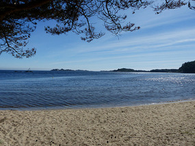 mandal beach