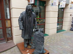 Homeless statue