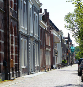 canalside houses-Alkmaar