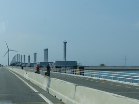 Along the main sluice