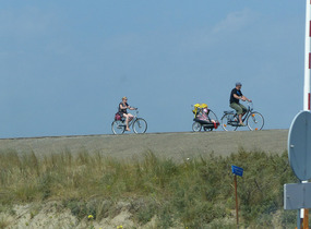 Cycling along the dyke