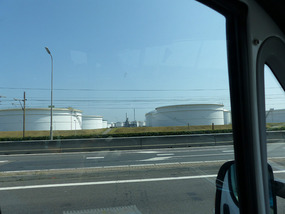 Rotterdam- enormous refinery