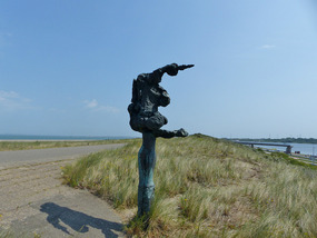 Strange sculpture!