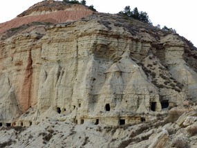 Cave houses - Aeguedas