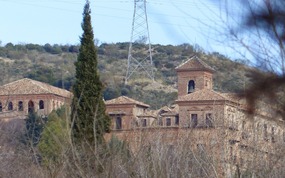 Alhambra from way below