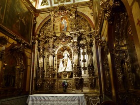 Altat in St Teresa chapel