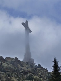 Mist over Cross